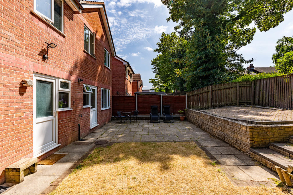 Stonehills Court